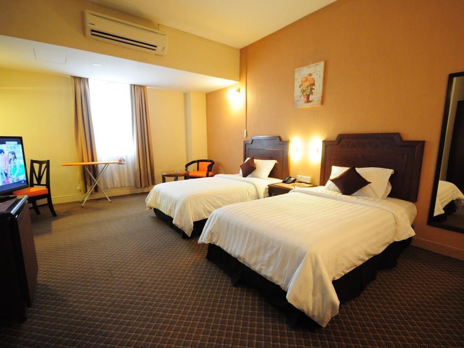 Sentosa Regency Hotel 3*