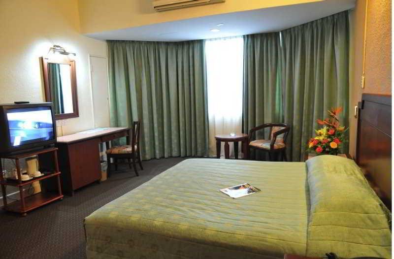 Sentosa Regency Hotel 3*
